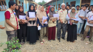 Fakultas Hukum Universitas Jayabaya Bersama Ikatan Alumni Jayabaya dan UP2P Salurkan Bantuan untuk warga Aceh Tamiang